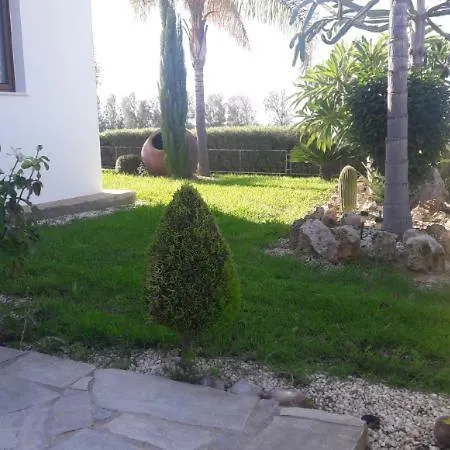 Bananorama Villa Kissonerga